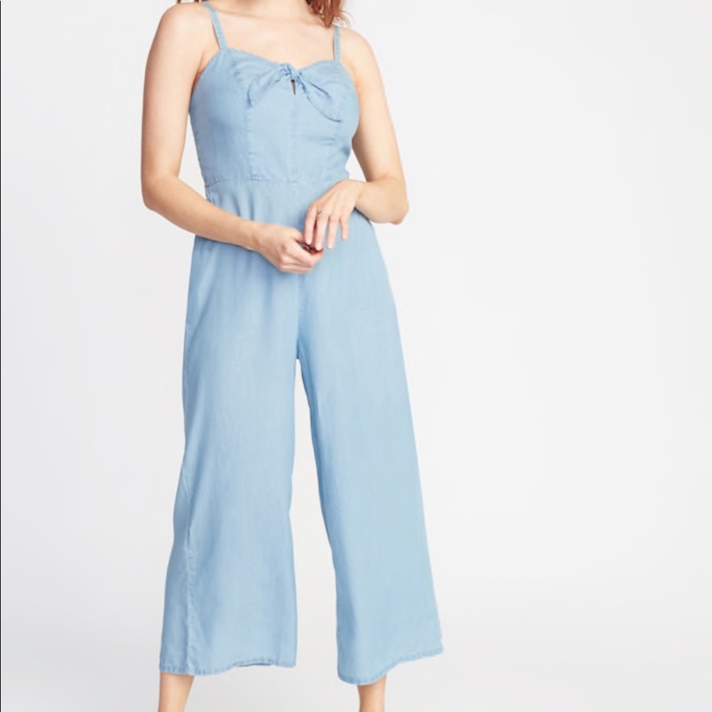 Sleeveless, bow-tie chambray jumpsuit